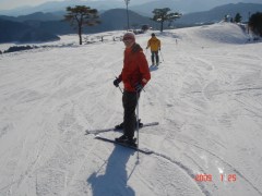 �s����`