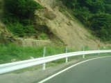 �y������